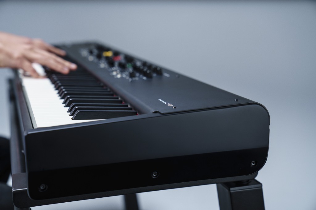 Yamaha-CP88-3.jpg