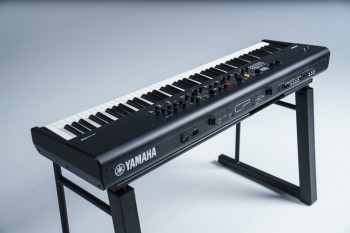 Yamaha-CP88-1.jpg