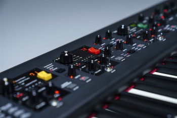 Yamaha-CP88-4.jpg