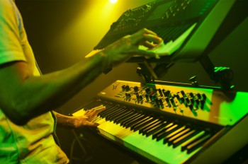 Yamaha-stagepiano-cp73-5.jpg